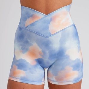 Siren Short
Rainwater Swirl Print